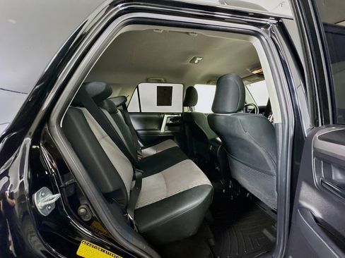 Used 2021 Toyota 4Runner SR5 AWD/4WD image 29