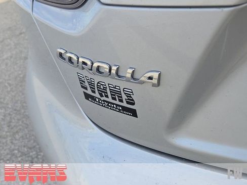 Used 2024 Toyota Corolla LE image 4