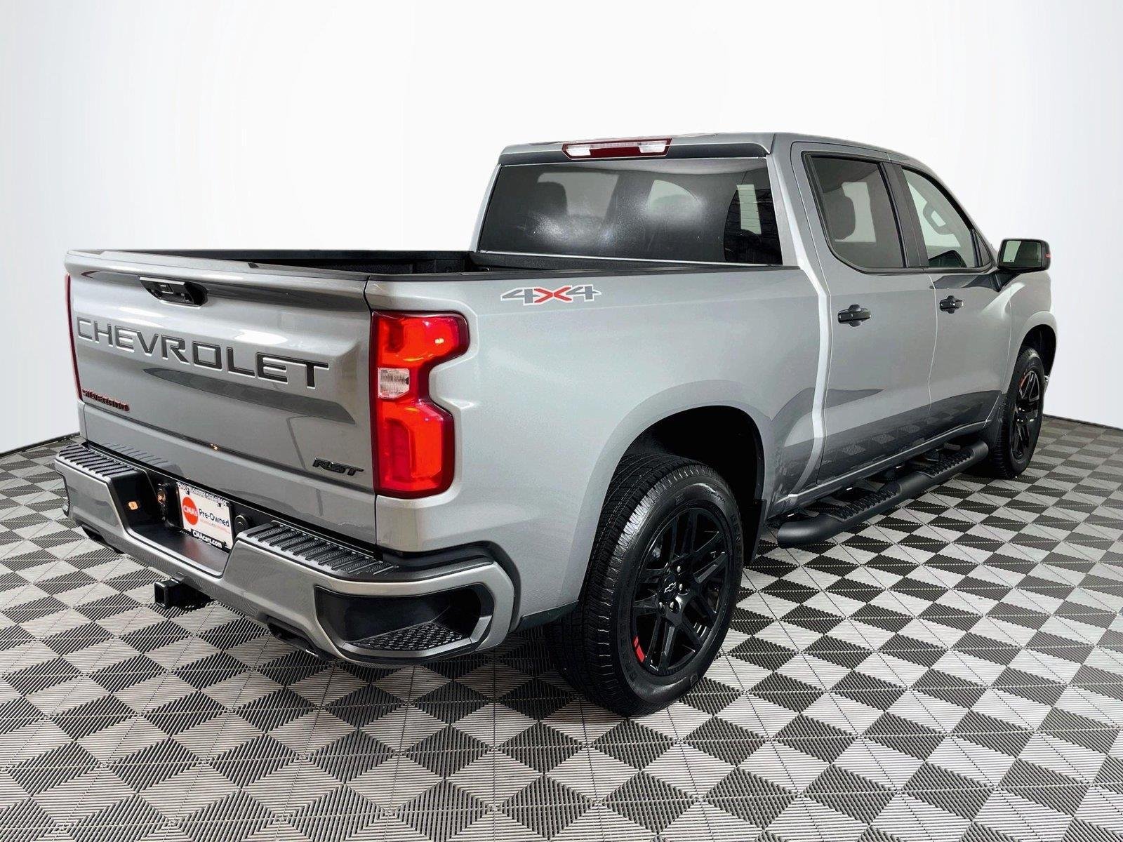 Certified 2026 Chevrolet Silverado 1500 RST w/ Redline Edition AWD/4WD image 10
