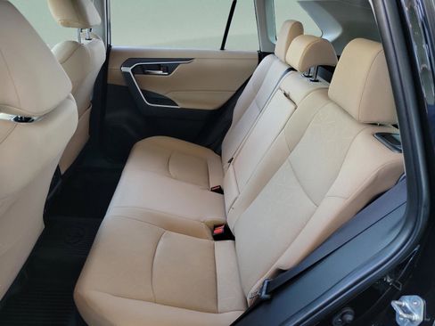 Certified 2025 Toyota RAV4 XLE image 23