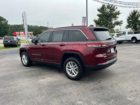 Used 2024 Jeep Grand Cherokee Laredo X AWD/4WD image 38