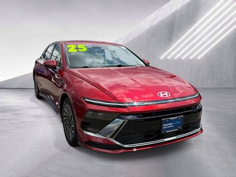 Certified 2025 Hyundai Sonata SEL FWD image 1