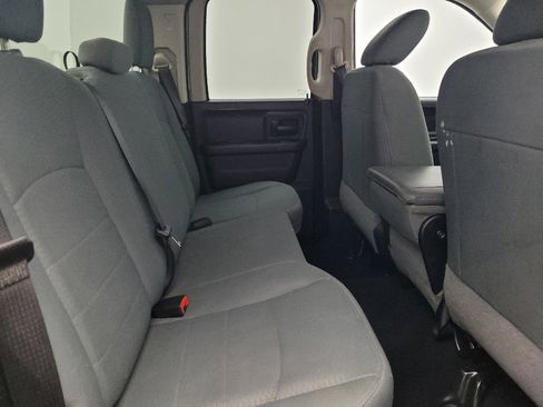 Used 2018 RAM 1500 Express image 19