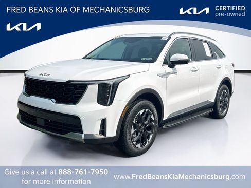 Certified 2025 Kia Sorento S AWD/4WD image 3
