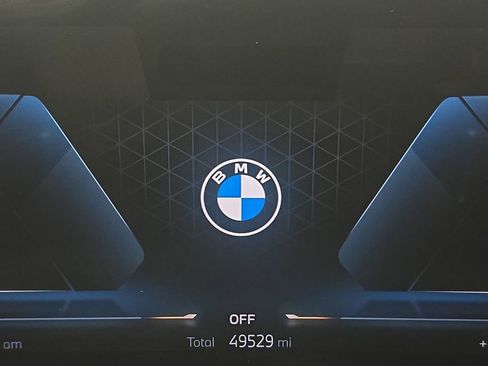 Certified 2025 BMW X7 xDrive40i w/ Executive Package AWD/4WD image 16
