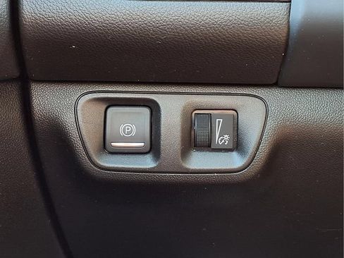 Certified 2021 GMC Acadia SLE w/ Driver Convenience Package AWD/4WD image 12