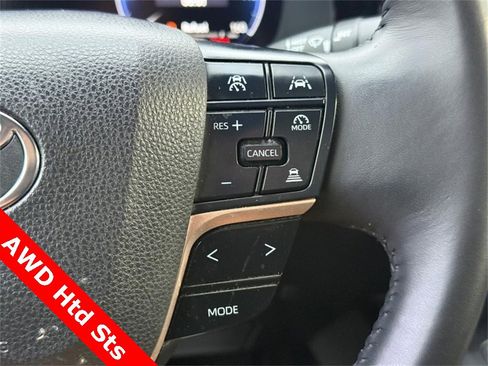 Used 2023 Toyota Crown XLE image 21