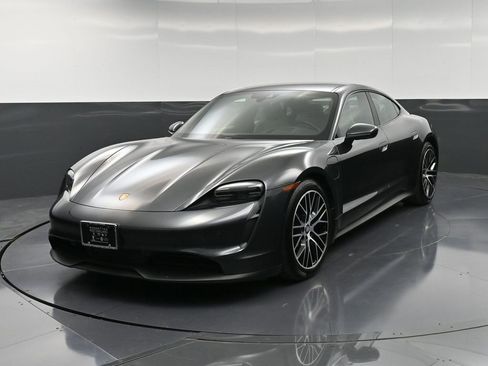 Certified 2022 Porsche Taycan image 1