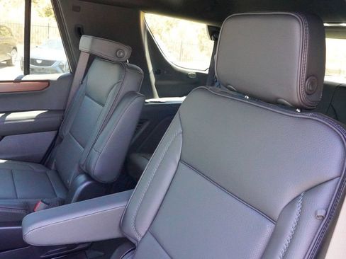 New 2026 GMC Yukon Denali AWD/4WD image 10