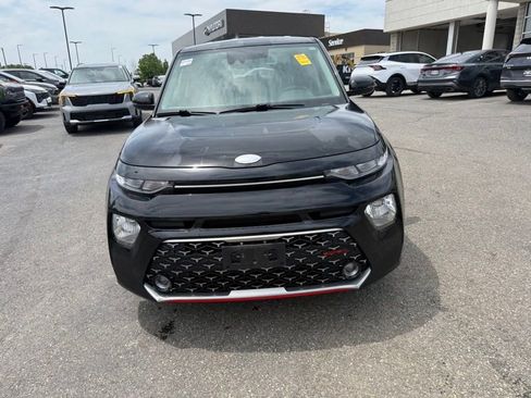Used 2020 Kia Soul GT-Line FWD image 2