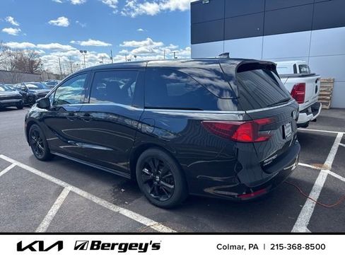 Used 2024 Honda Odyssey Sport image 6