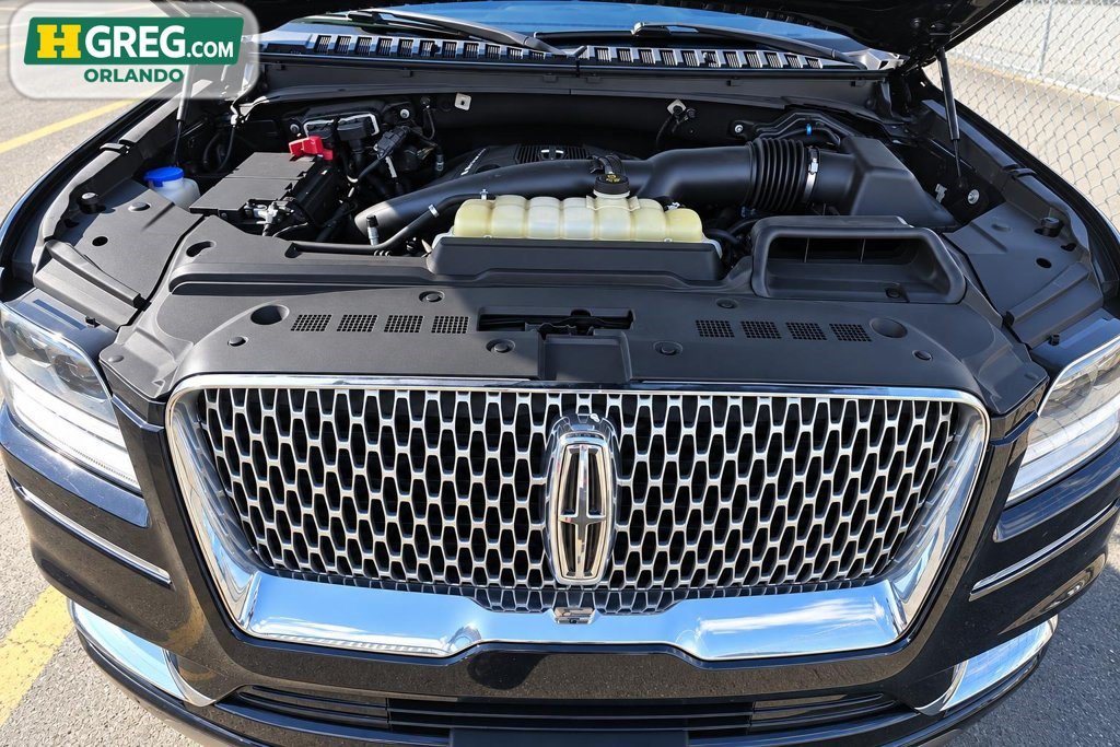 Used 2019 Lincoln Navigator Reserve AWD/4WD image 15