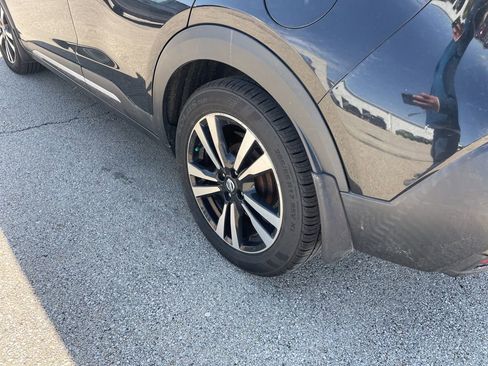 Used 2020 Nissan Kicks SR FWD image 4