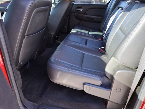 Used 2014 GMC Sierra 3500 SLT w/ SLT Convenience Package image 18