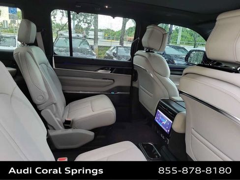 Used 2026 Jeep Grand Wagoneer Summit w/ Premium Group III AWD/4WD image 21