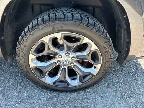 Used 2023 RAM 1500 Limited AWD/4WD image 7