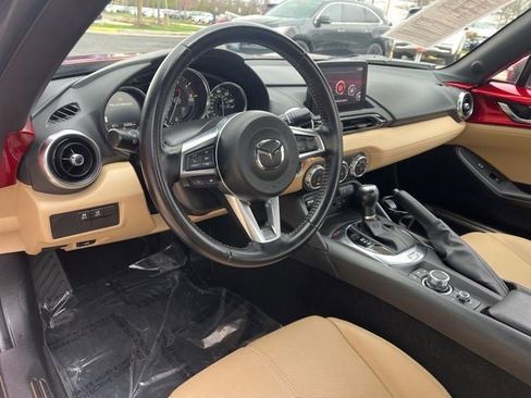 Used 2020 MAZDA MX-5 Miata RF Grand Touring RWD image 20