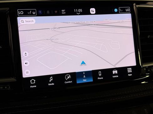 Used 2024 Chrysler Pacifica Limited image 18