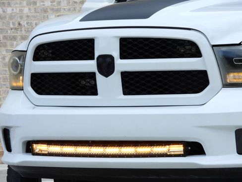 Used 2016 RAM 1500 Express AWD/4WD image 7