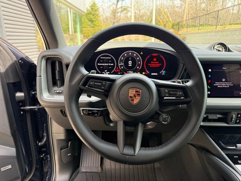 New 2026 Porsche Cayenne image 15
