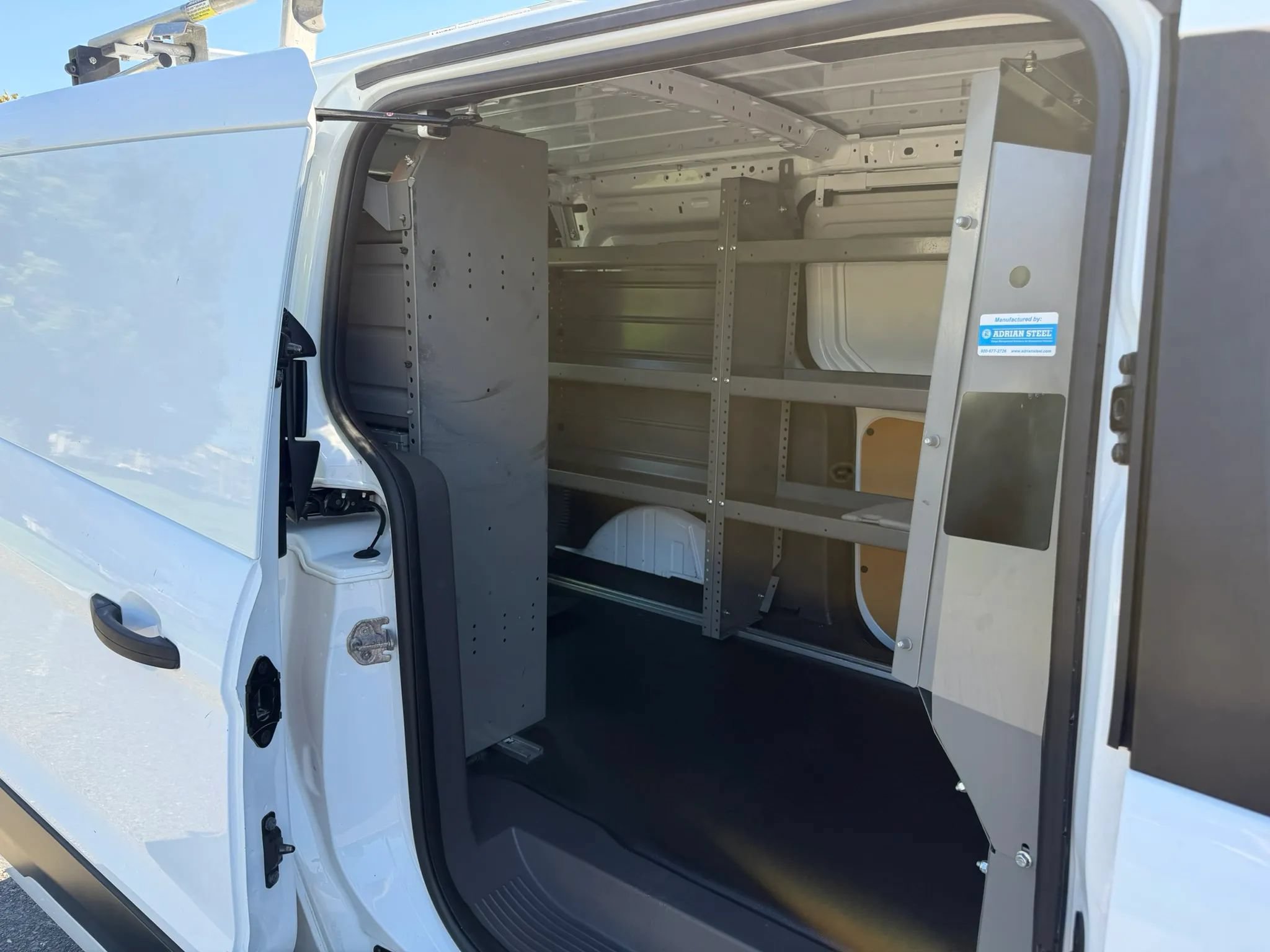 Used 2019 Ford Transit Connect XL FWD image 15