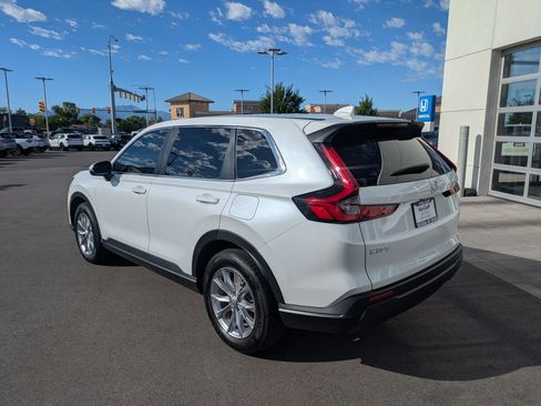 Used 2023 Honda CR-V EX image 9