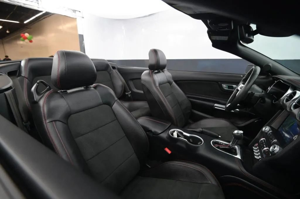 Used 2022 Ford Mustang GT Premium w/ Equipment Group 401A RWD image 47