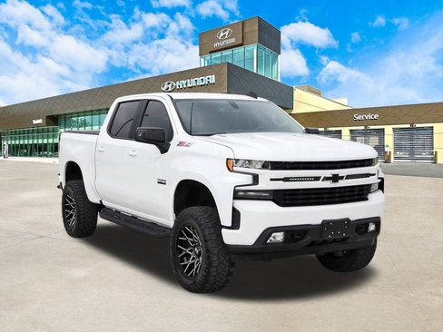 Used 2020 Chevrolet Silverado 1500 RST w/ Texas Edition image 3