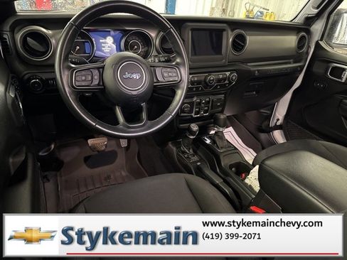 Used 2021 Jeep Wrangler Unlimited Sport w/ Technology Group image 4