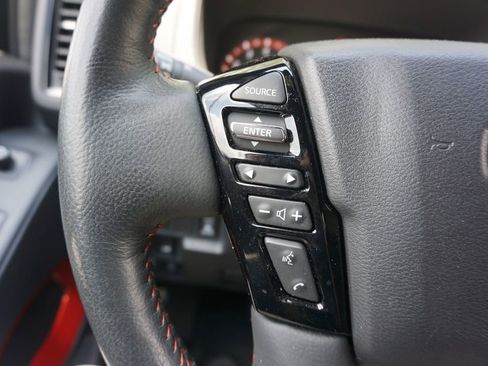 Used 2023 Nissan Frontier PRO-4X w/ Pro-4X Premium Package AWD/4WD image 8