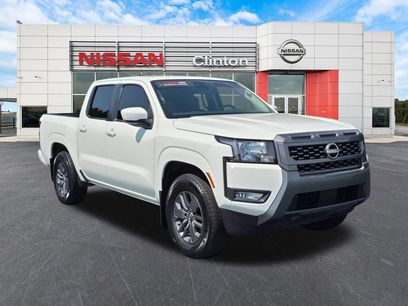 Used 2025 Nissan Frontier SV w/ SV Convenience Package
