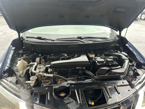 Used 2018 Nissan Rogue S AWD/4WD image 50