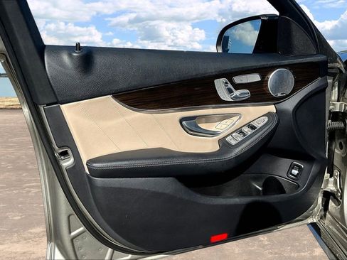 Used 2020 Mercedes-Benz C 300 Sedan image 18