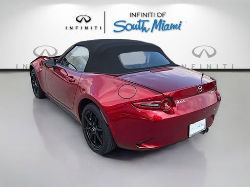 Used 2024 MAZDA MX-5 Miata Sport RWD image 5