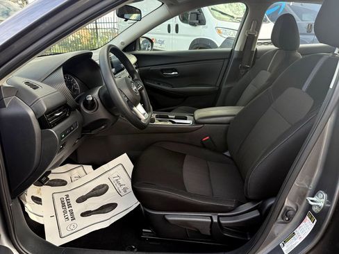 Used 2024 Nissan Sentra SV image 11