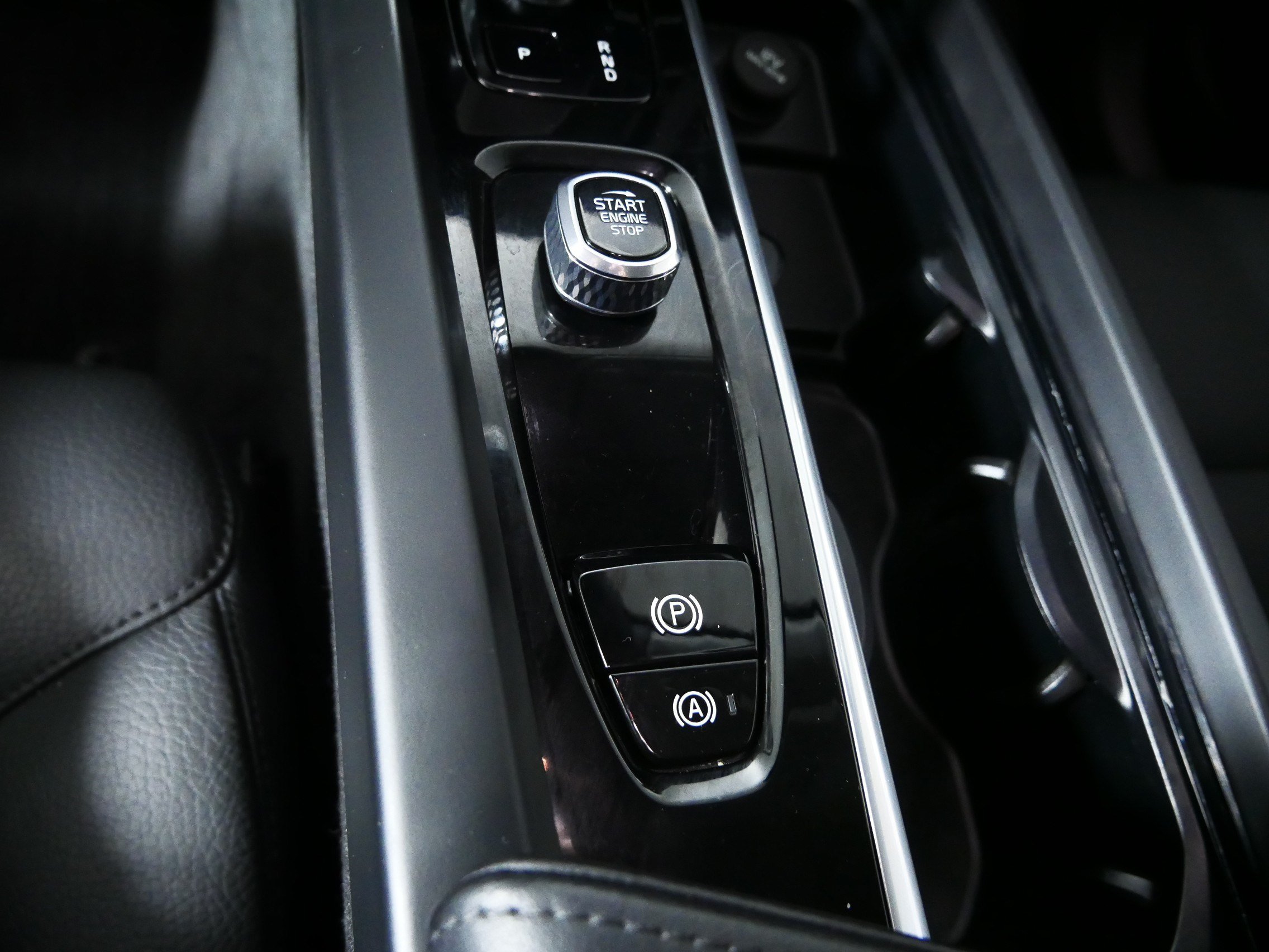 Used 2023 Volvo XC60 B5 Plus w/ Climate Package AWD/4WD image 29