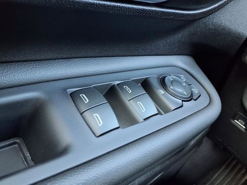 Used 2024 GMC Terrain SLE w/ Driver Convenience Package image 20