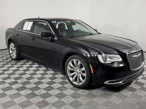Used 2017 Chrysler 300 Limited w/ Value Package image 3