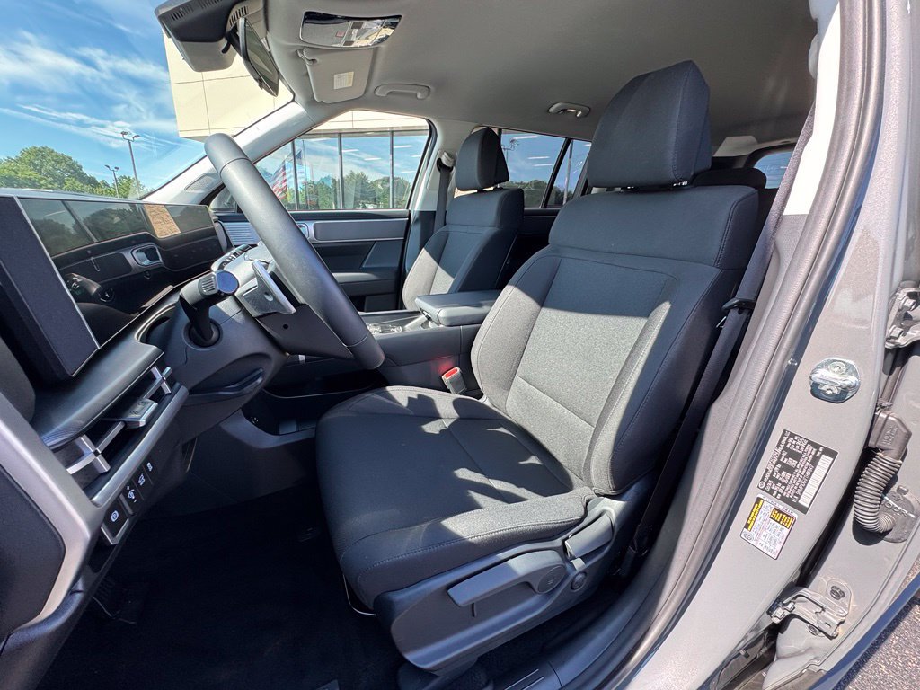 Certified 2026 Hyundai Santa Fe SE AWD/4WD image 42