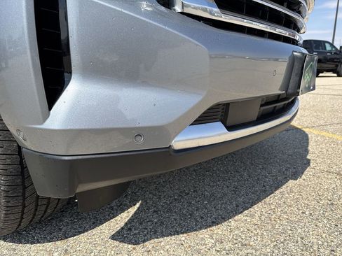 Certified 2024 Chevrolet Suburban High Country w/ Advanced Technology Package image 28