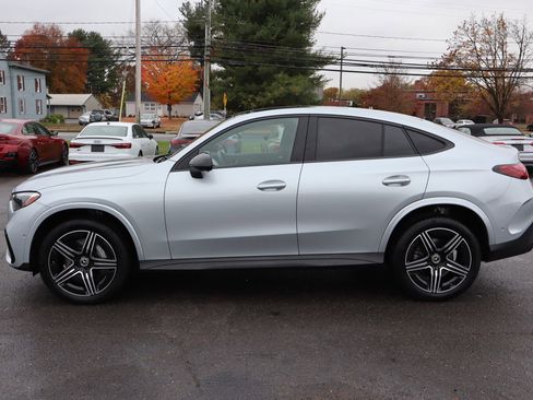 Used 2024 Mercedes-Benz GLC 300 4MATIC image 8