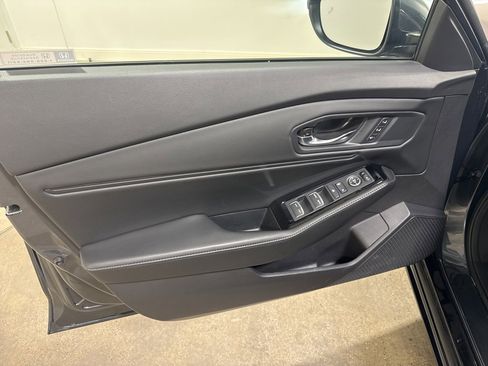 Used 2024 Honda Accord Touring image 17