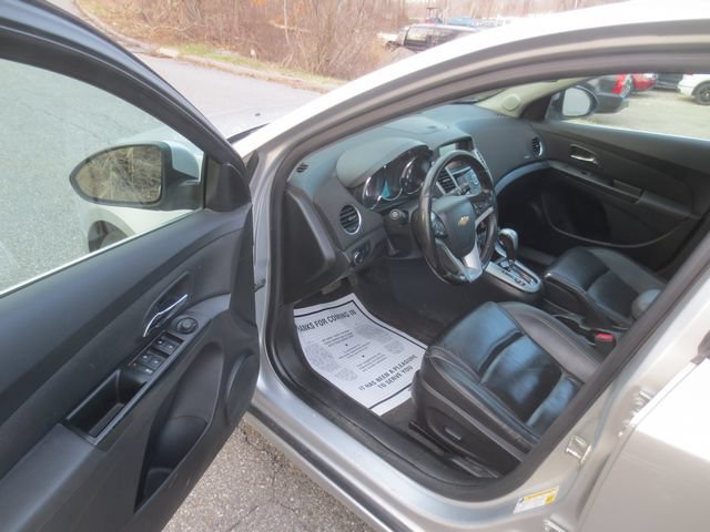 Used 2014 Chevrolet Cruze Diesel w/ Enhanced Safety Package FWD image 7