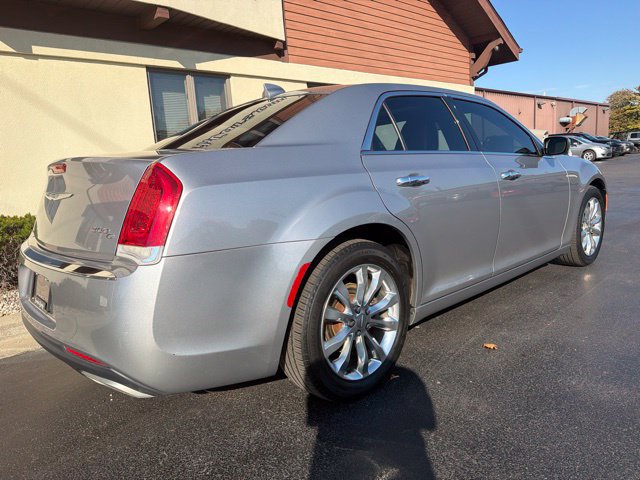 Used 2016 Chrysler 300 C AWD/4WD image 10