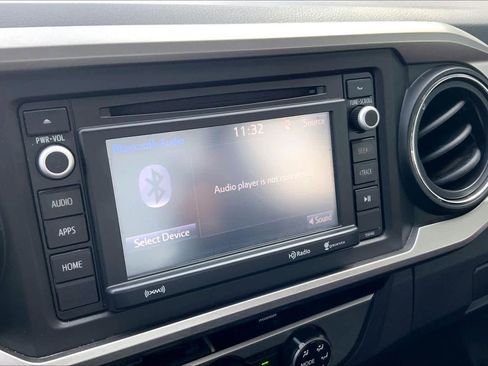 Used 2017 Toyota Tacoma SR5 image 25