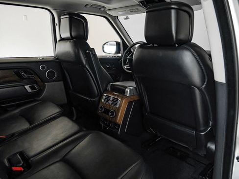 Used 2018 Land Rover Range Rover HSE image 30