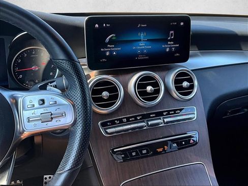 Used 2021 Mercedes-Benz GLC 300 image 8