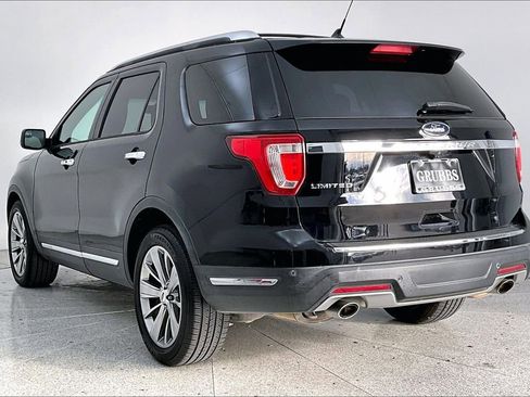 Used 2018 Ford Explorer Limited image 16