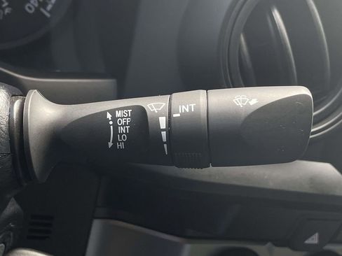 Used 2022 Toyota Tacoma SR AWD/4WD image 21