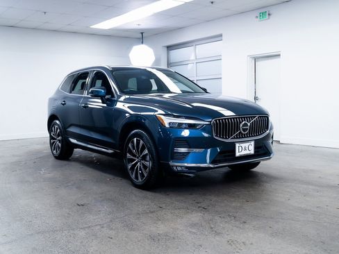 Used 2023 Volvo XC60 B5 Plus w/ Protection Package Premier image 26